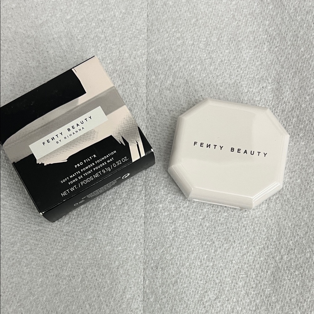 Fenty Beauty Pro Filt'r Soft Matte Powder Foundation - Cream
